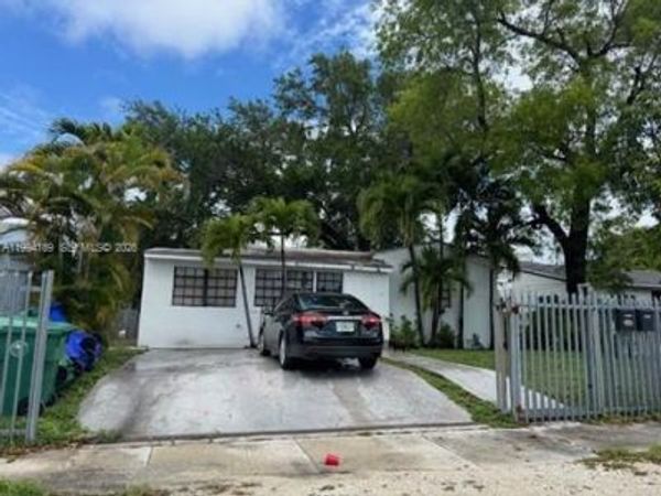 97 NW 69th St , Miami, FL 33150