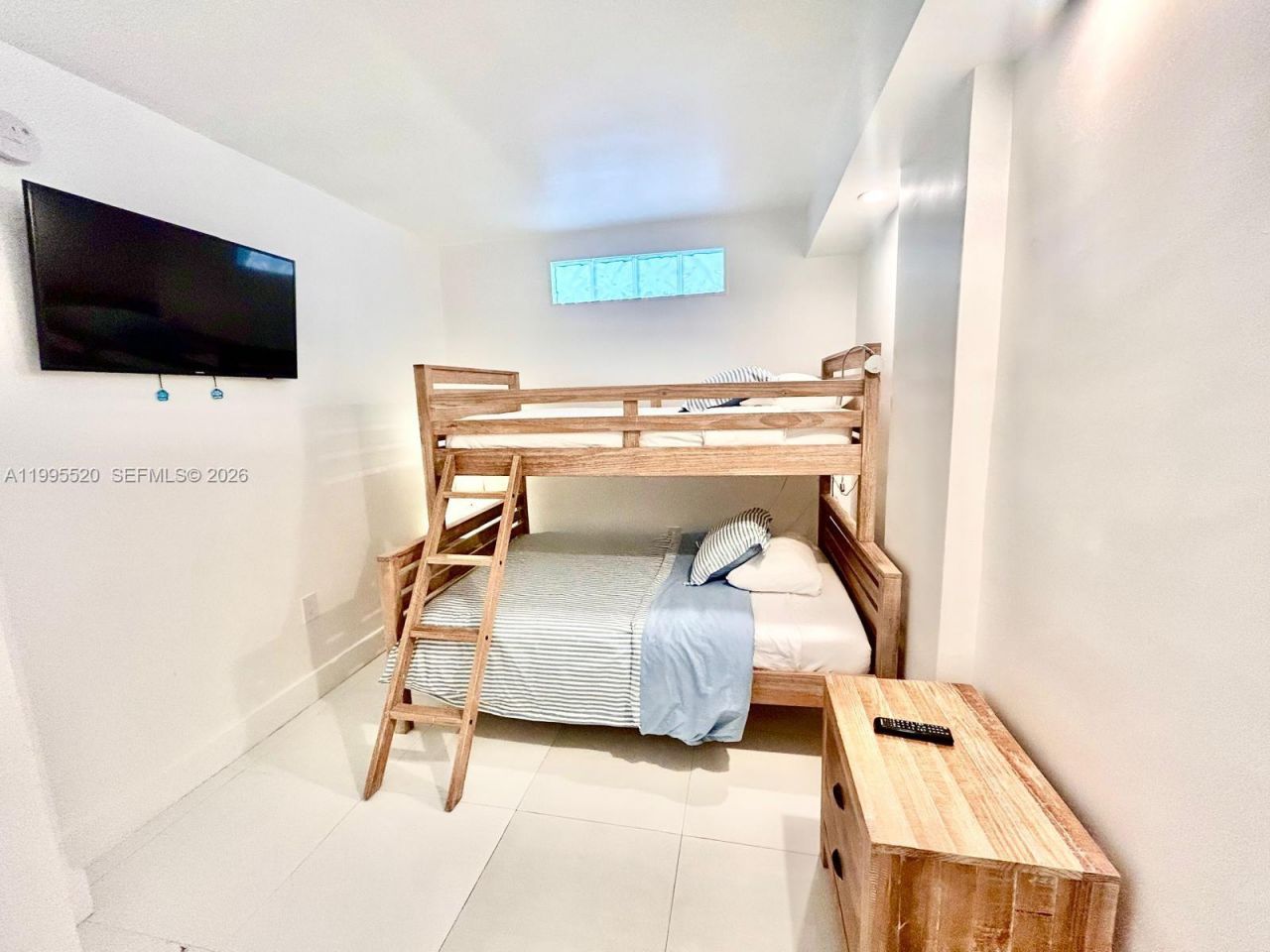 19370 Collins Ave , Unit 1015, Sunny Isles Beach, FL 33160 Photo