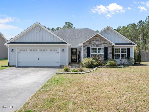 100 Apple Drive, Havelock, NC 28532