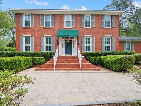 1609 Ridgeland Road W, Mobile, AL 36695