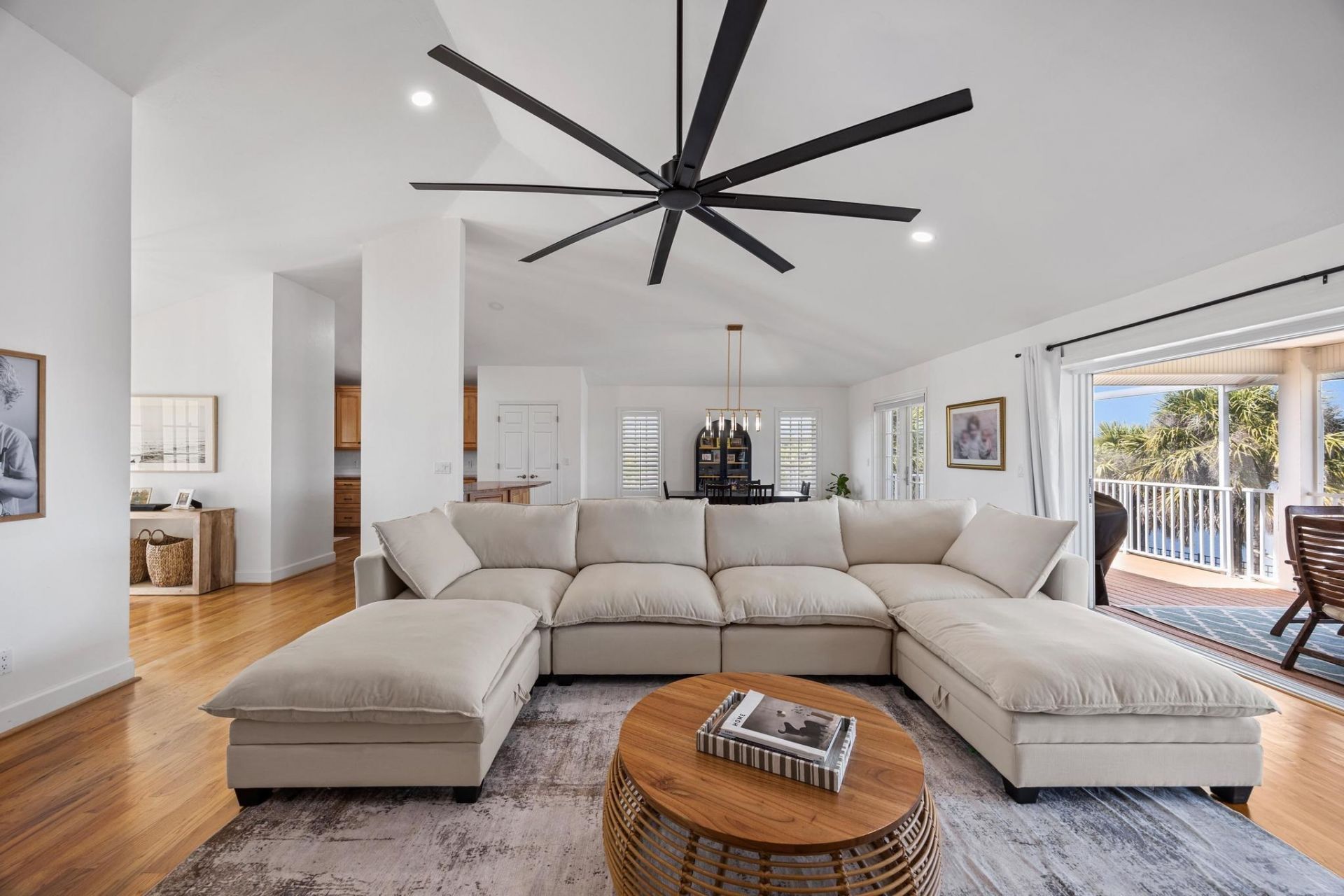 425 Lake Murex Cir, Sanibel, FL 33957 Photo