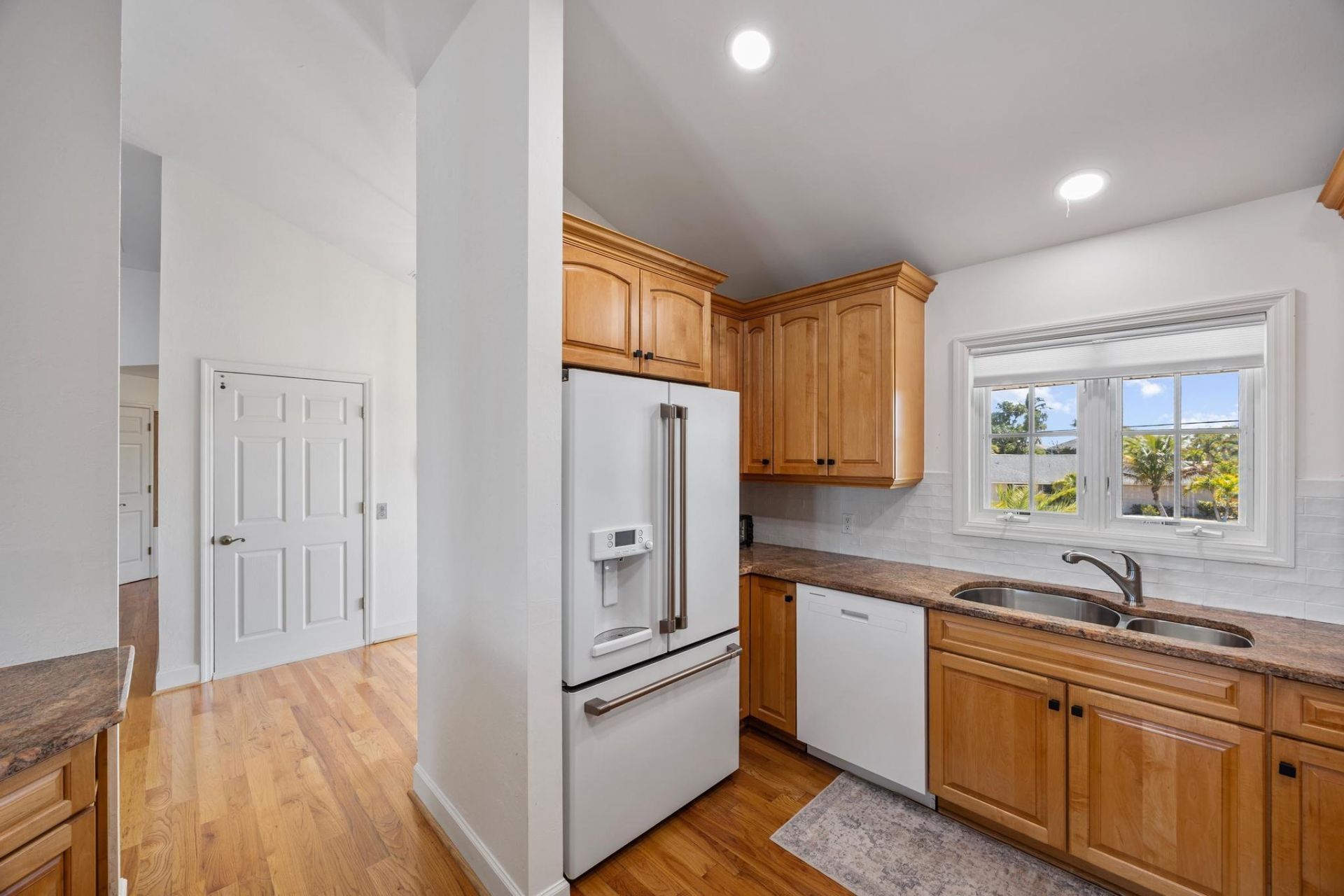 425 Lake Murex Cir, Sanibel, FL 33957 Photo