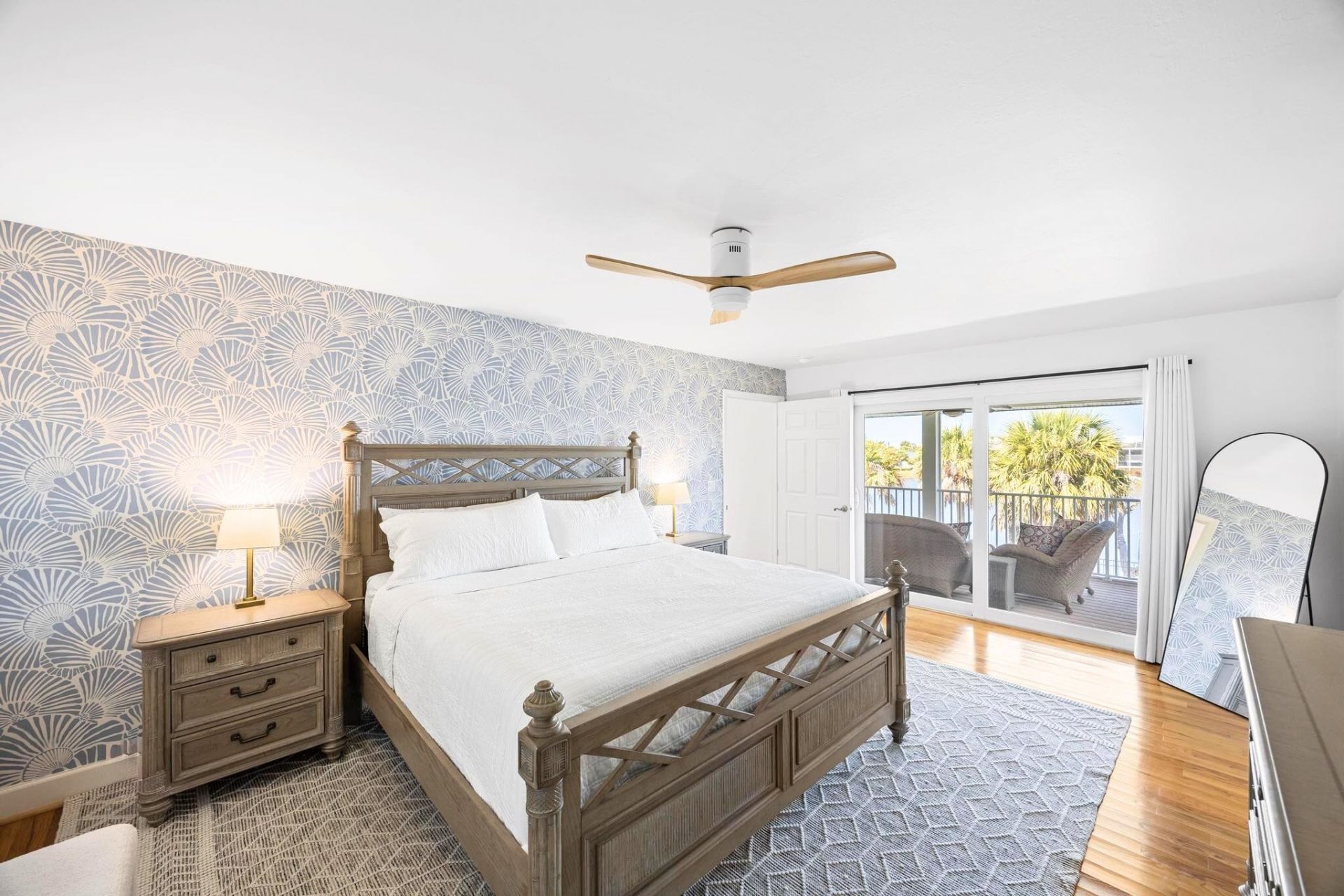 425 Lake Murex Cir, Sanibel, FL 33957 Photo