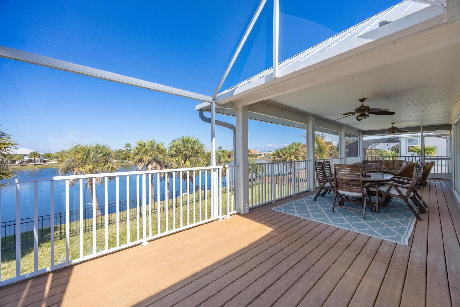 425 Lake Murex Cir, Sanibel, FL 33957 Photo
