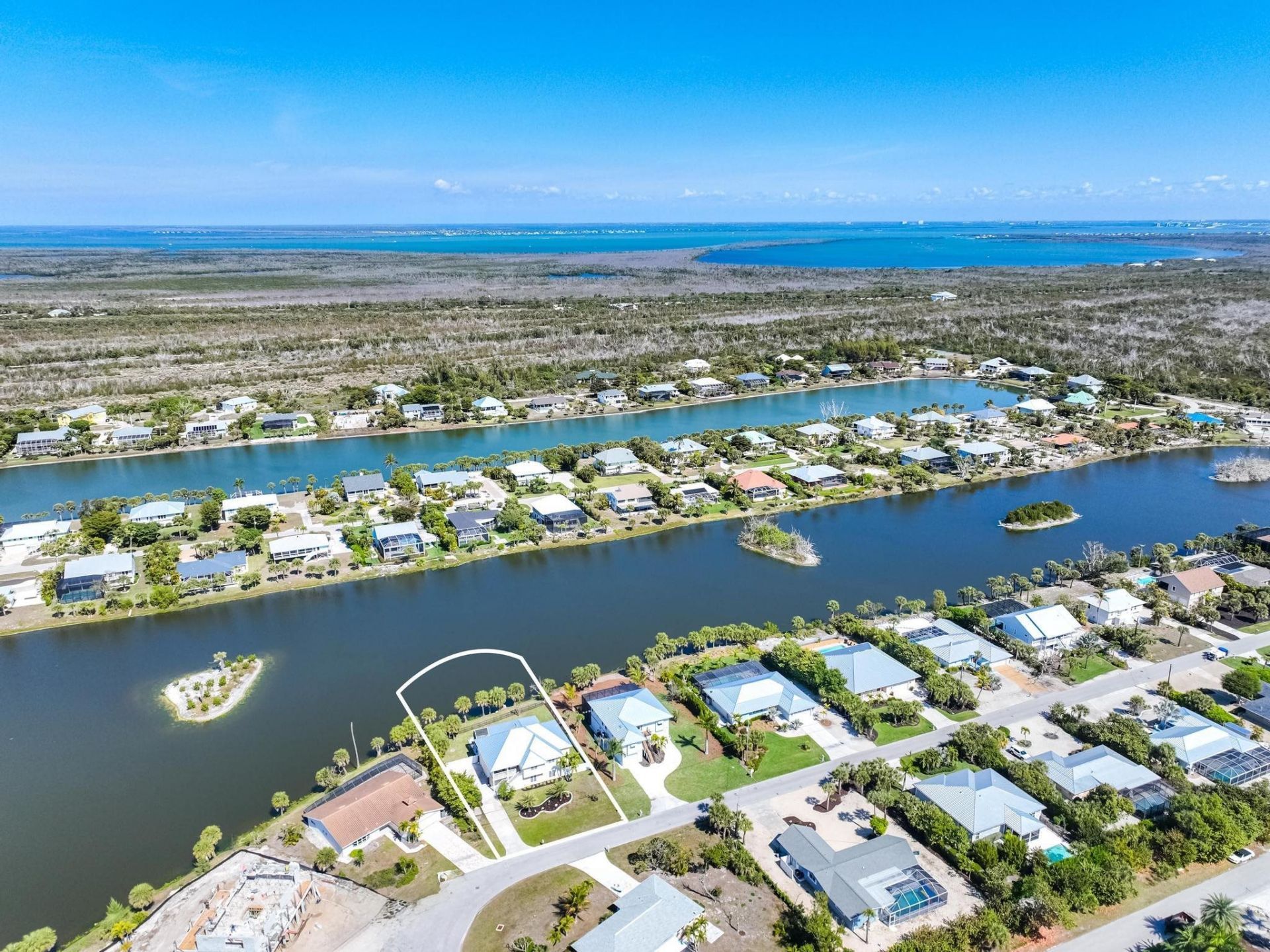 425 Lake Murex Cir, Sanibel, FL 33957 Photo