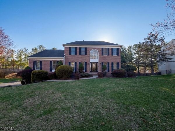 40 Glen Eagles Rd, Washington, NJ 07882