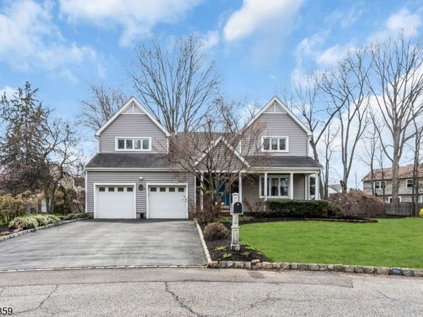 15 Conard Ct, Hillsborough, NJ 08844