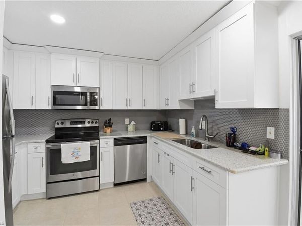 7400 College PKWY, Unit 59C, FORT MYERS, FL 33907