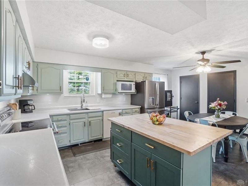 631 Wilson Park Drive, Dayton, OH 45449 Photo 19