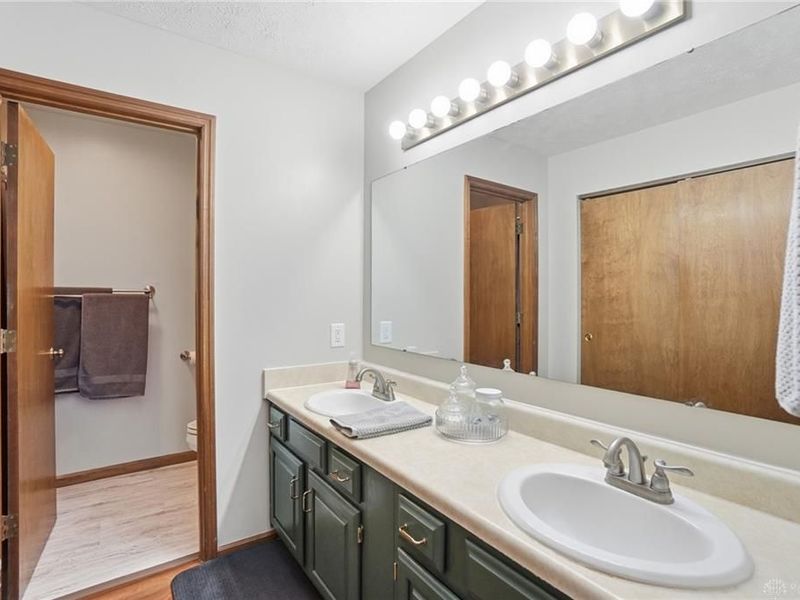 631 Wilson Park Drive, Dayton, OH 45449 Photo 31