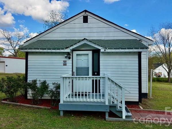 405 S 12th Street , Bessemer City, NC 28016