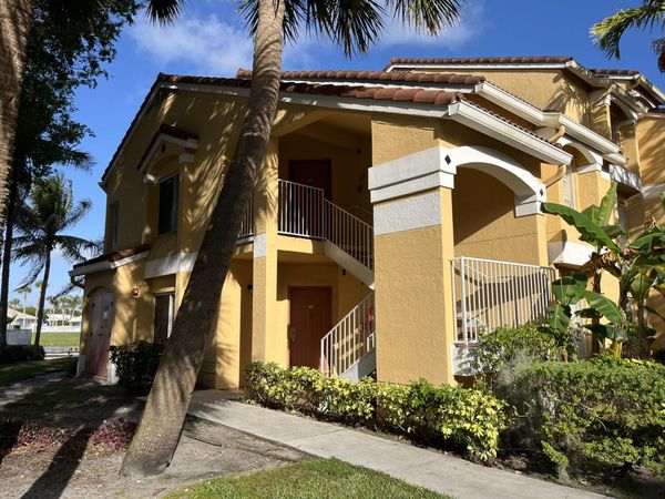 2321 NW 33rd Street, Unit 201, Oakland Park, FL 33309