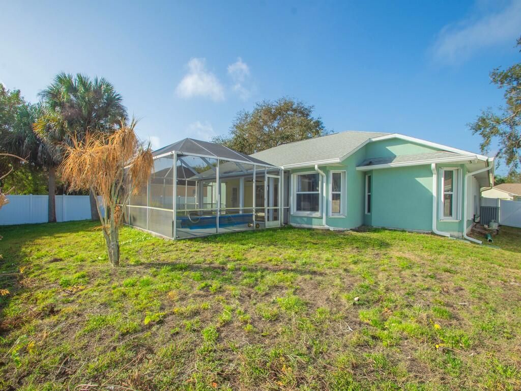 492 Biscayne Lane, Sebastian, FL 32958 Photo