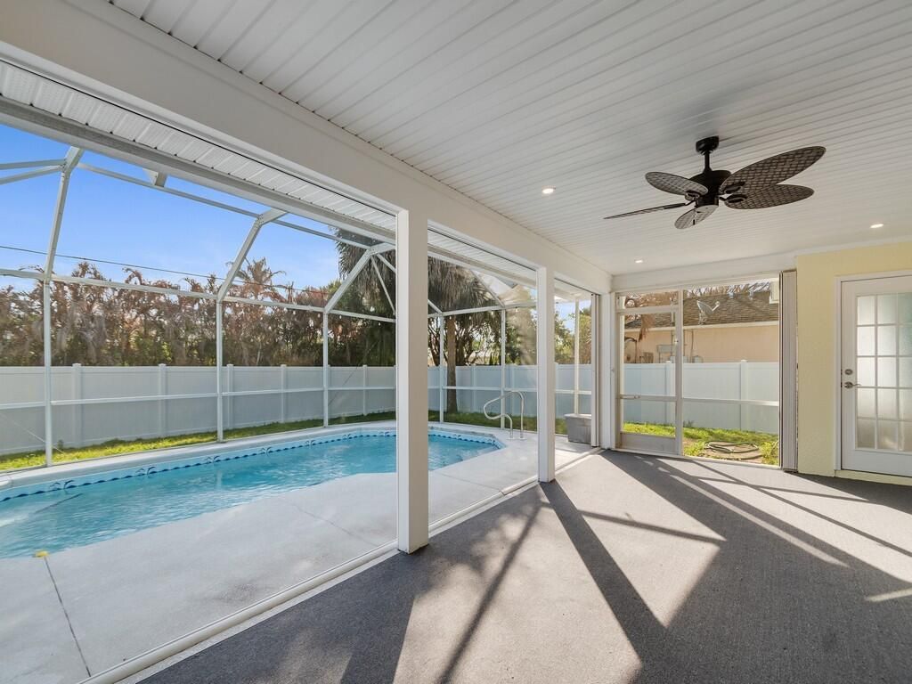 492 Biscayne Lane, Sebastian, FL 32958 Photo