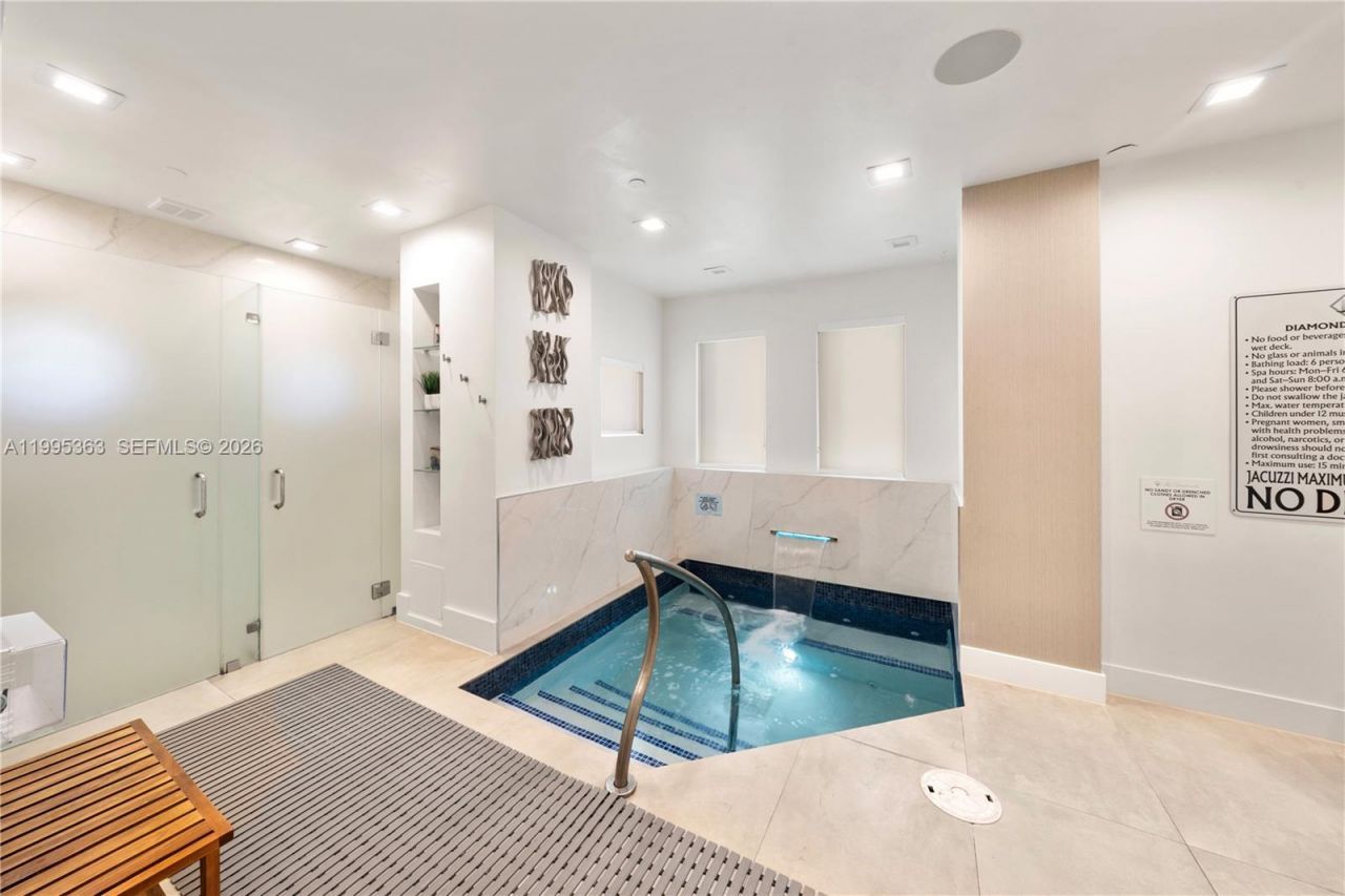 4779 Collins Ave , Unit 1706, Miami Beach, FL 33140 Photo