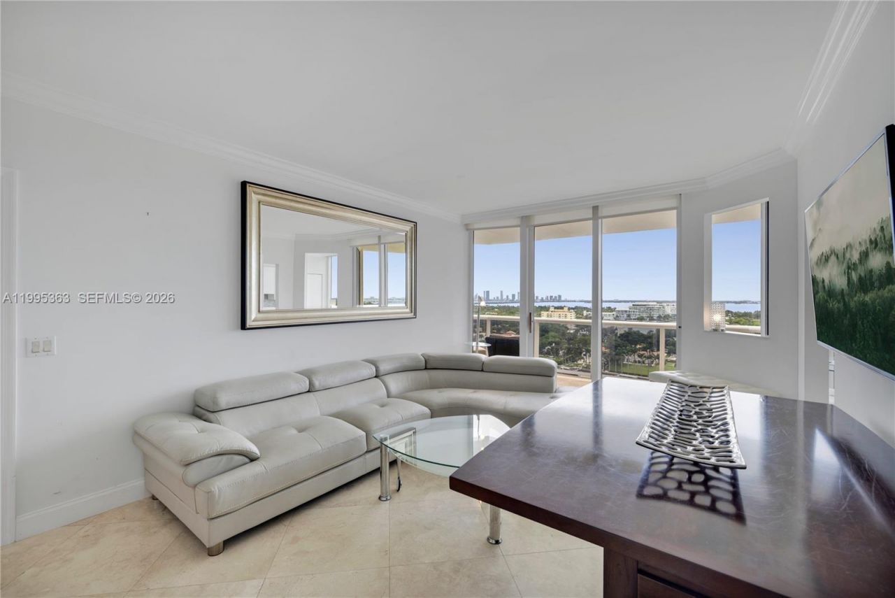 4779 Collins Ave , Unit 1706, Miami Beach, FL 33140 Photo