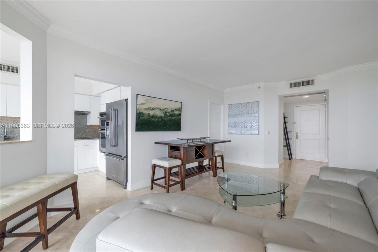 4779 Collins Ave, Unit 1706, Miami Beach, FL 33140 Photo