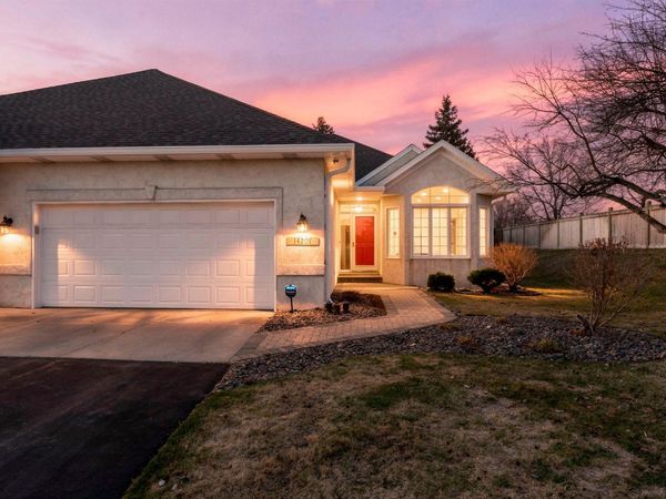 14207 41st Avenue N, Plymouth, MN 55446