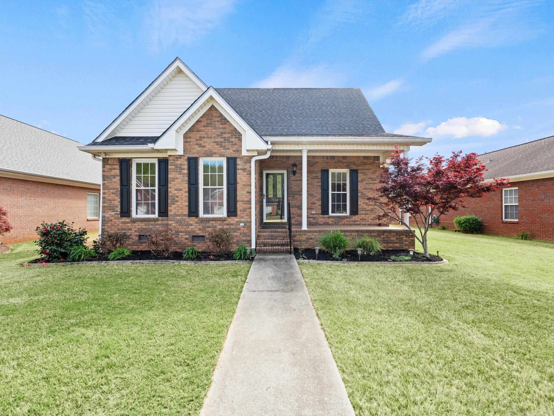 1528 Oak Lea Rd Sw, Decatur, AL 35603 Main Photo