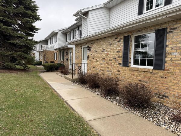 8630 30th AVENUE, Unit 101, Kenosha, WI 53142