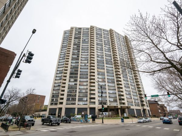 3930 N PINE GROVE Avenue , Unit 310, Chicago, IL 60613