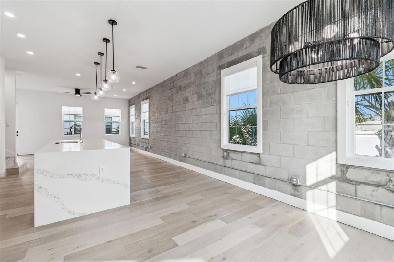 2724 5th Avenue S, Saint Petersburg, FL 33712 Photo