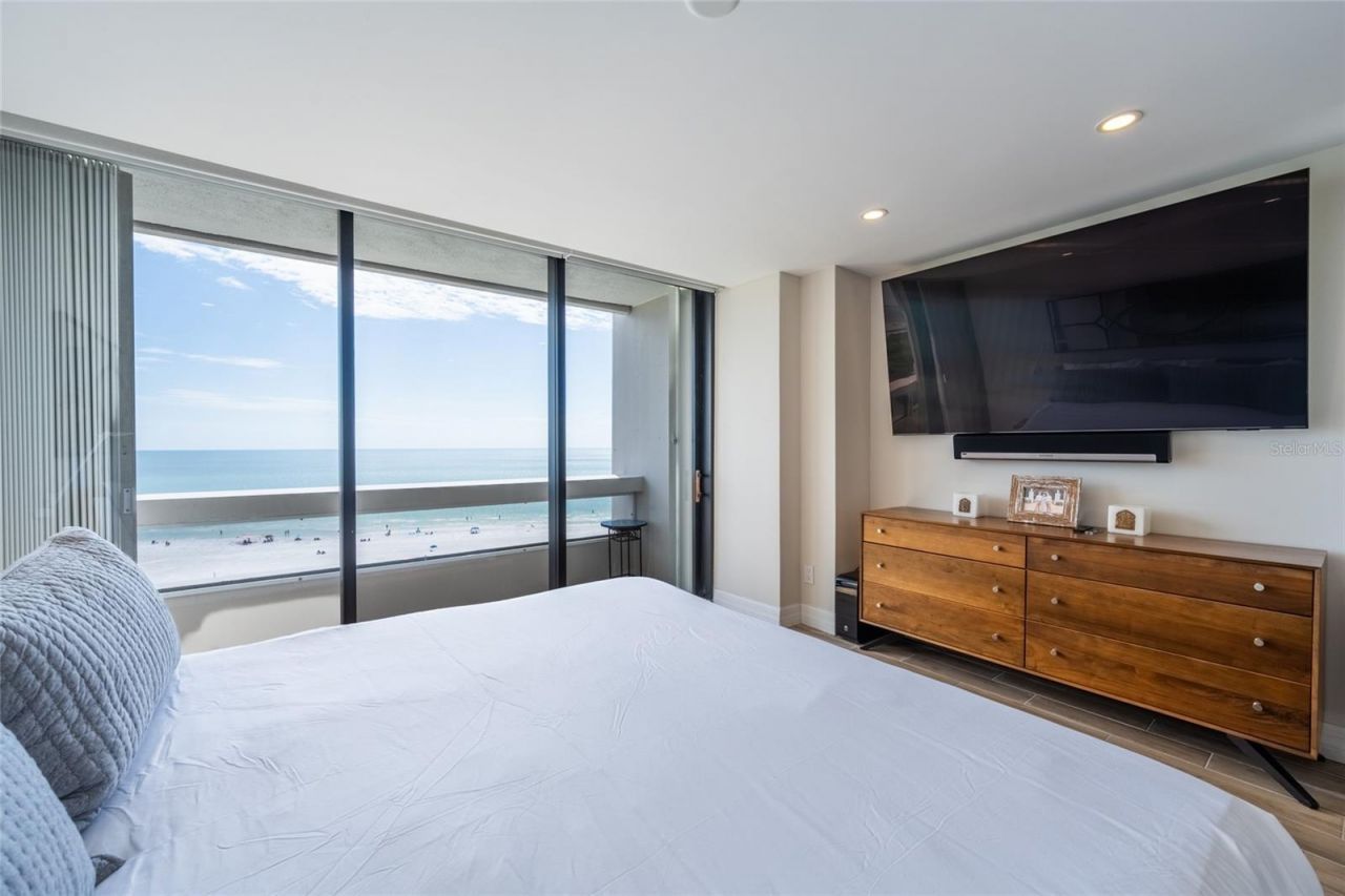 5400 Ocean Boulevard, Unit 10-02, Sarasota, FL 34242 Photo