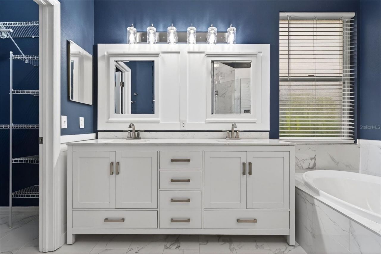 4956 Creekside Trail, Sarasota, FL 34243 Photo