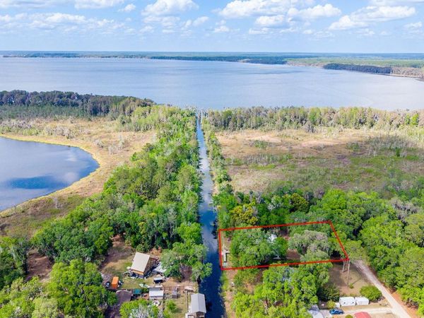 6308 ISLAND ROAD , MELROSE, FL 32666