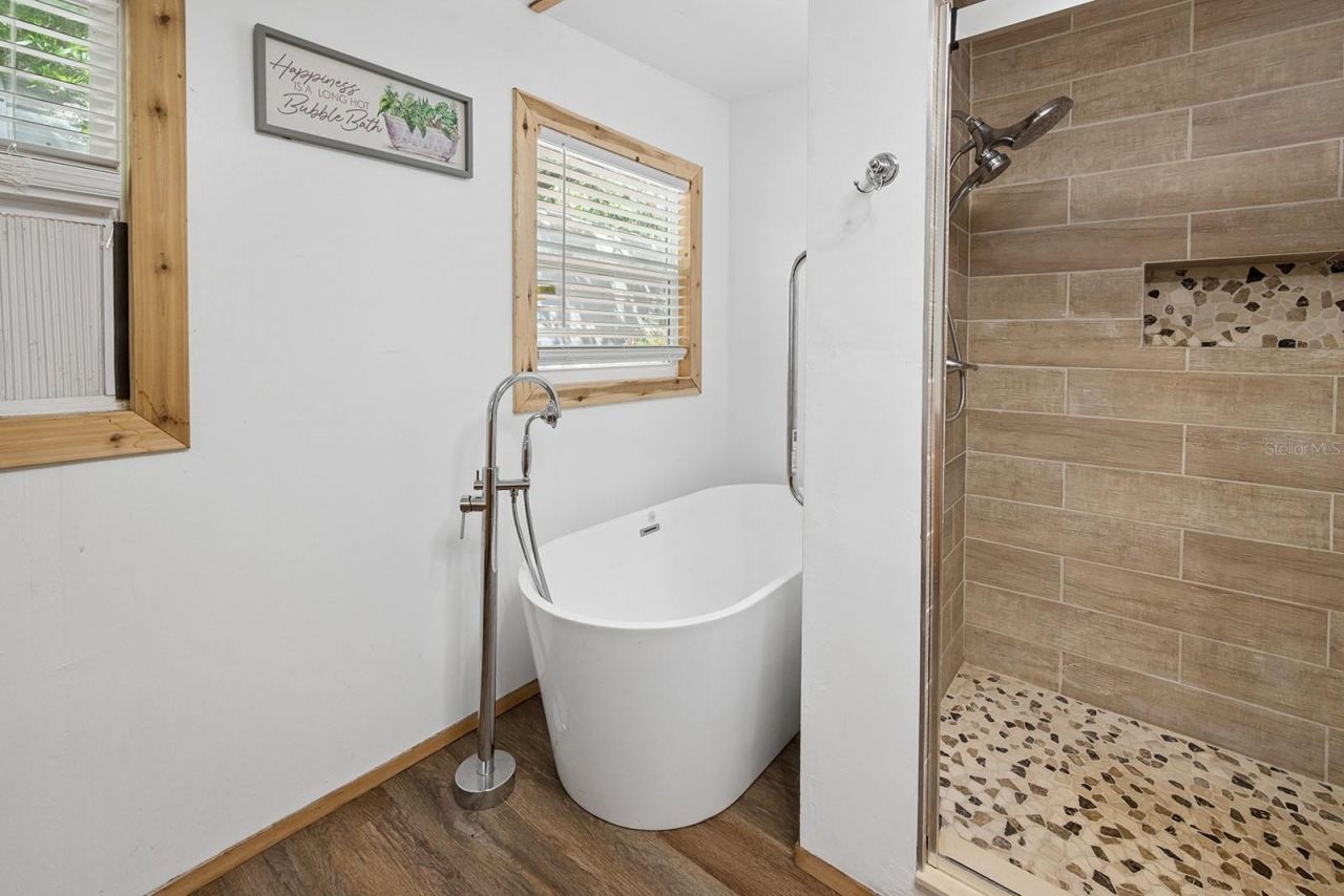 6308 Island Road , Melrose, FL 32666 Photo