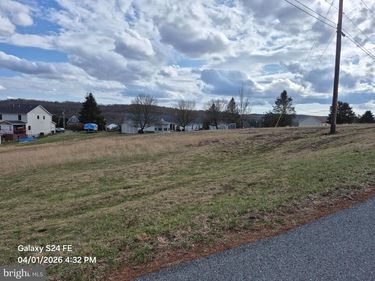 2200 QUARTERHORSE DRIVE, AUBURN, PA 17922