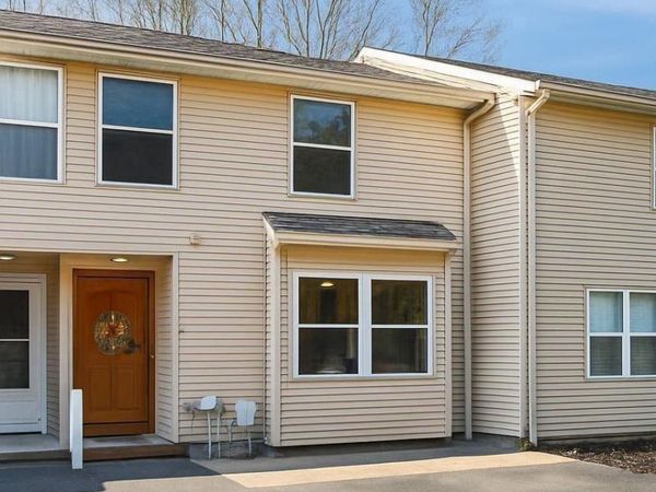 6 LOWER VALLEY LANE , NEWARK, DE 19711