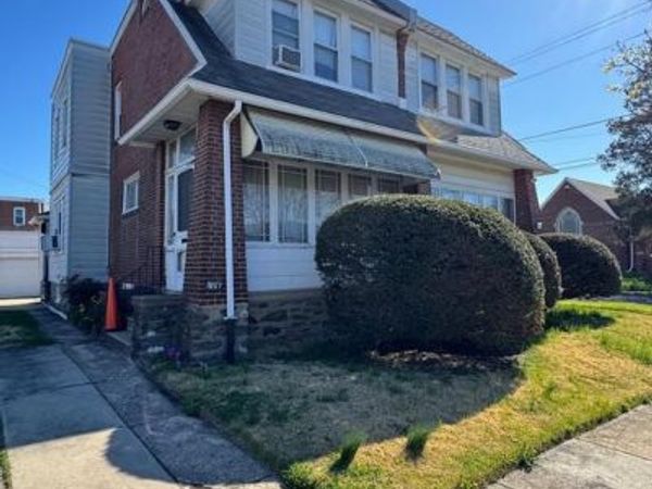 555 57 UNRUH AVENUE , PHILADELPHIA, PA 19111