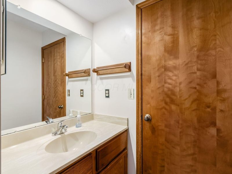 7673 Key Deer Drive, Columbus, OH 43085 Photo 21