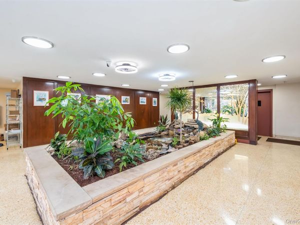 110 Brooklyn Avenue , Unit 3Z, Freeport, NY 11520