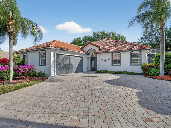 2769 Pointe Circle, Greenacres, FL 33413