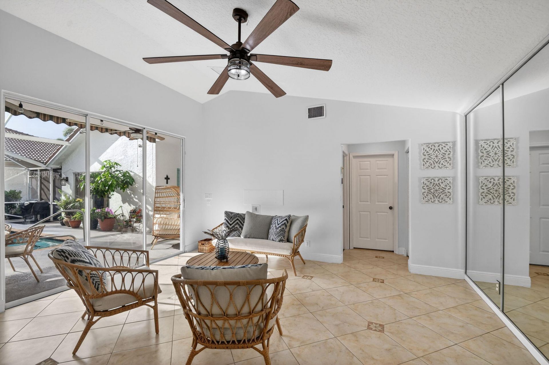 2769 Pointe Circle, Greenacres, FL 33413 Photo