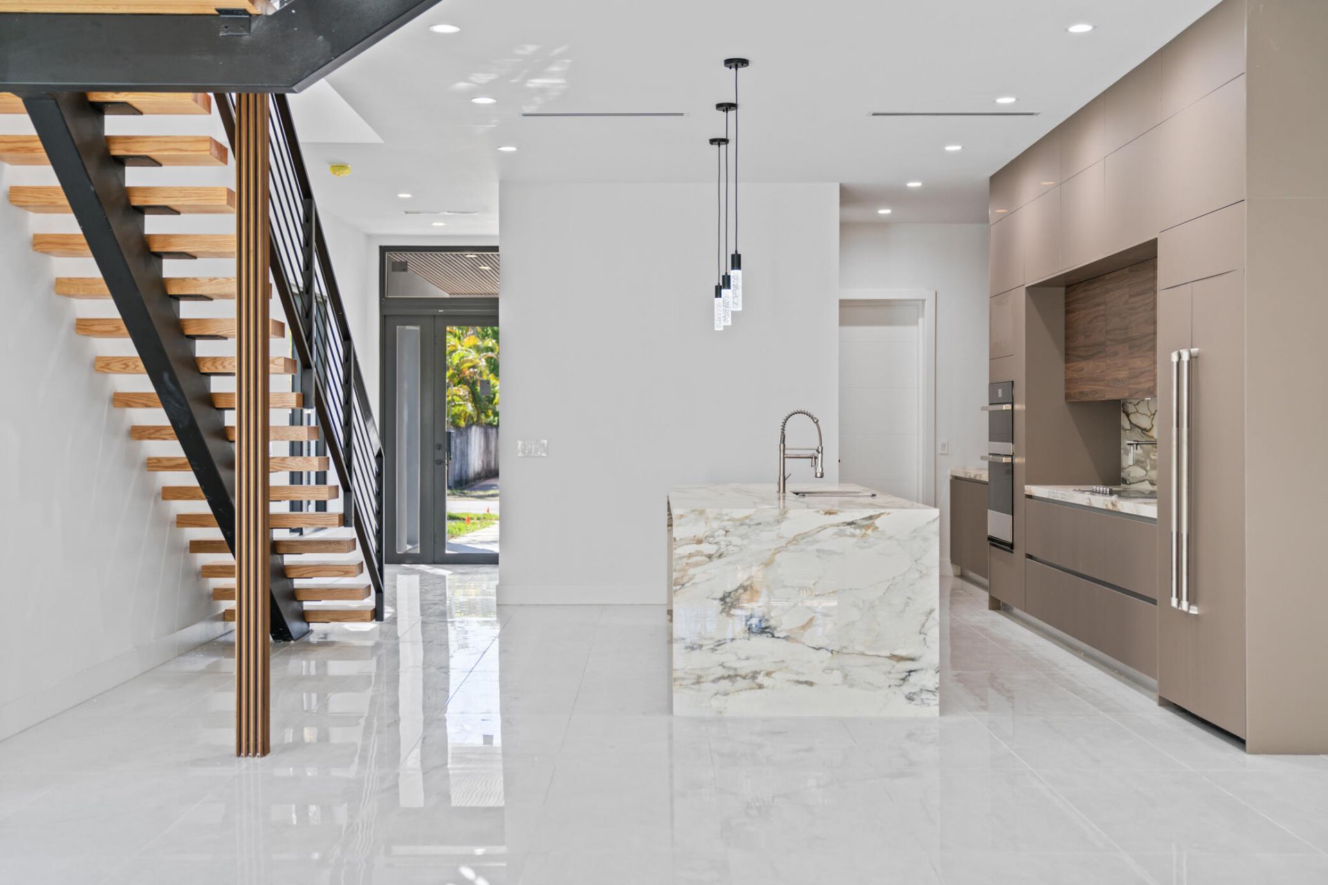 1314 NE 13th Avenue, Unit A-b, Fort Lauderdale, FL 33304 Photo