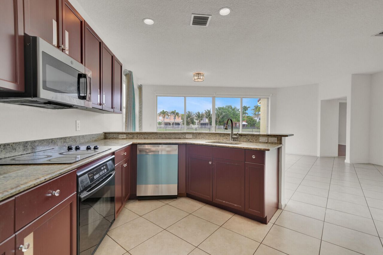 9037 Alexandra Circle, Wellington, FL 33414 Photo