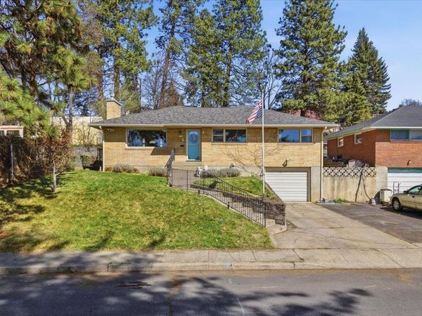 5128 N Greenwood Blvd, Spokane, WA 99205