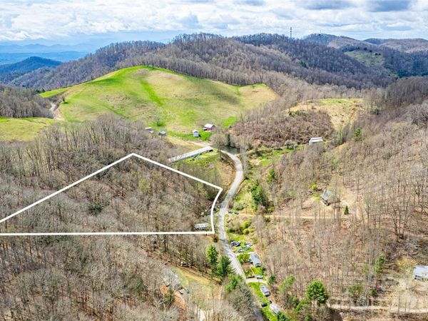2828 Chandler Creek Road , Mars Hill, NC 28754