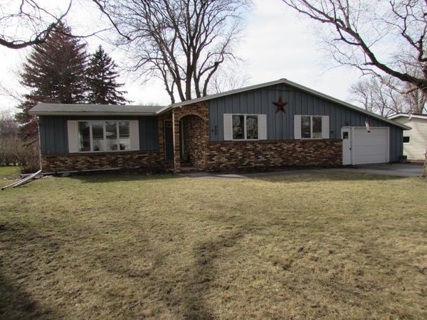 405 N 1st Avenue W, Truman, MN 56088