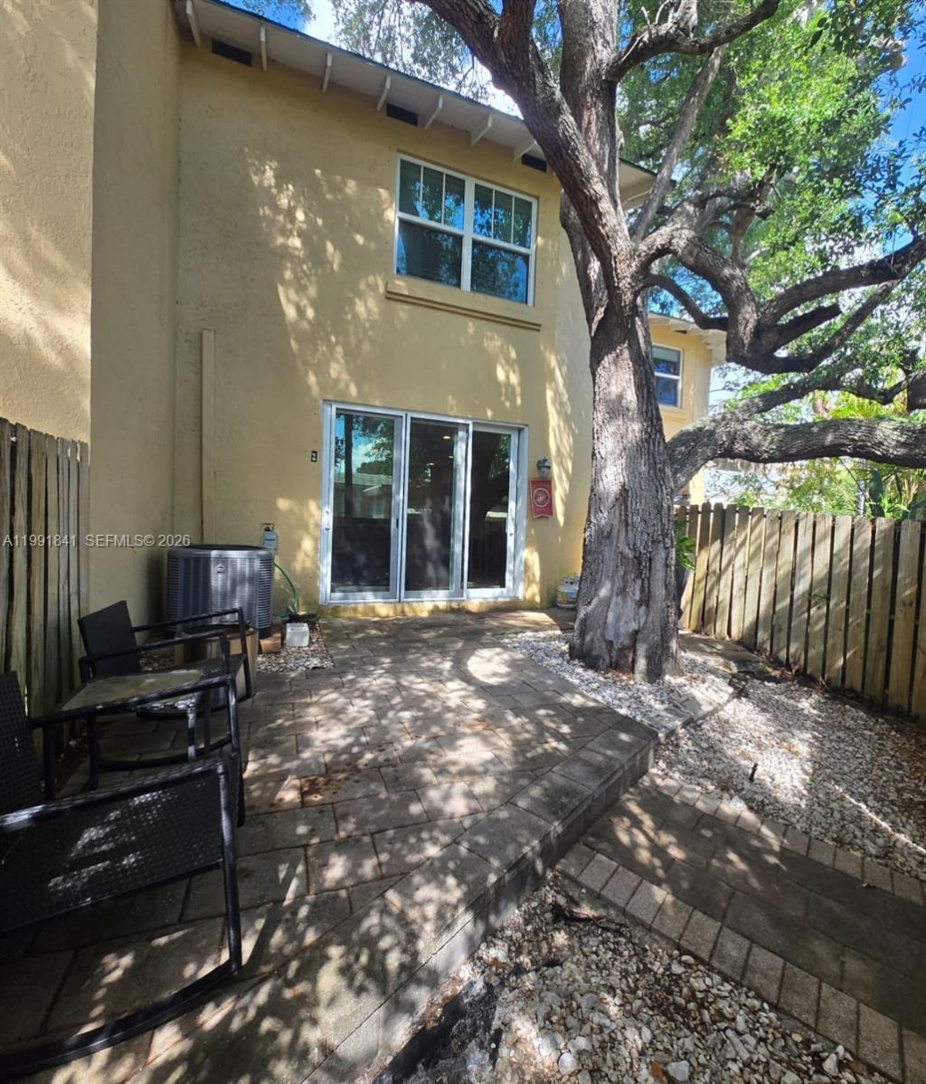 806 SE 14th St, Unit 806, Fort Lauderdale, FL 33316 Photo