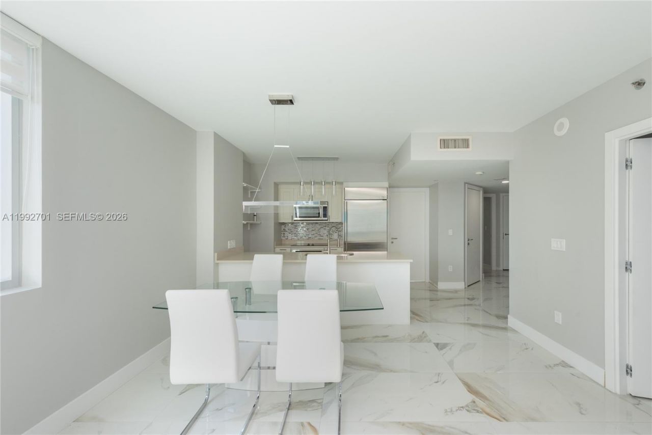 55 SE 6 St, Unit 1207, Miami, FL 33131 Photo