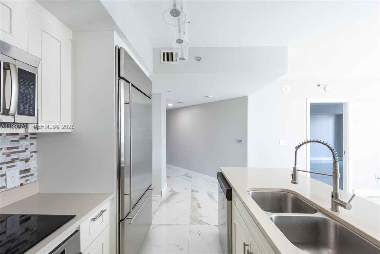 55 SE 6 St, Unit 1207, Miami, FL 33131 Photo