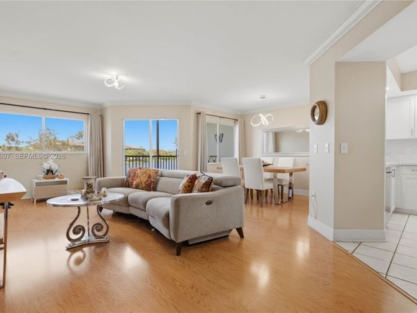 13705 SW 12th St, Unit 202B, Pembroke Pines, FL 33027