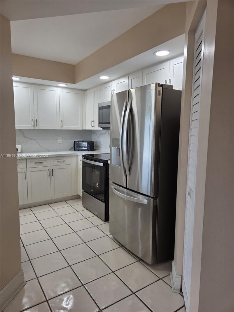 13705 SW 12th St , Unit 202B, Pembroke Pines, FL 33027 Photo