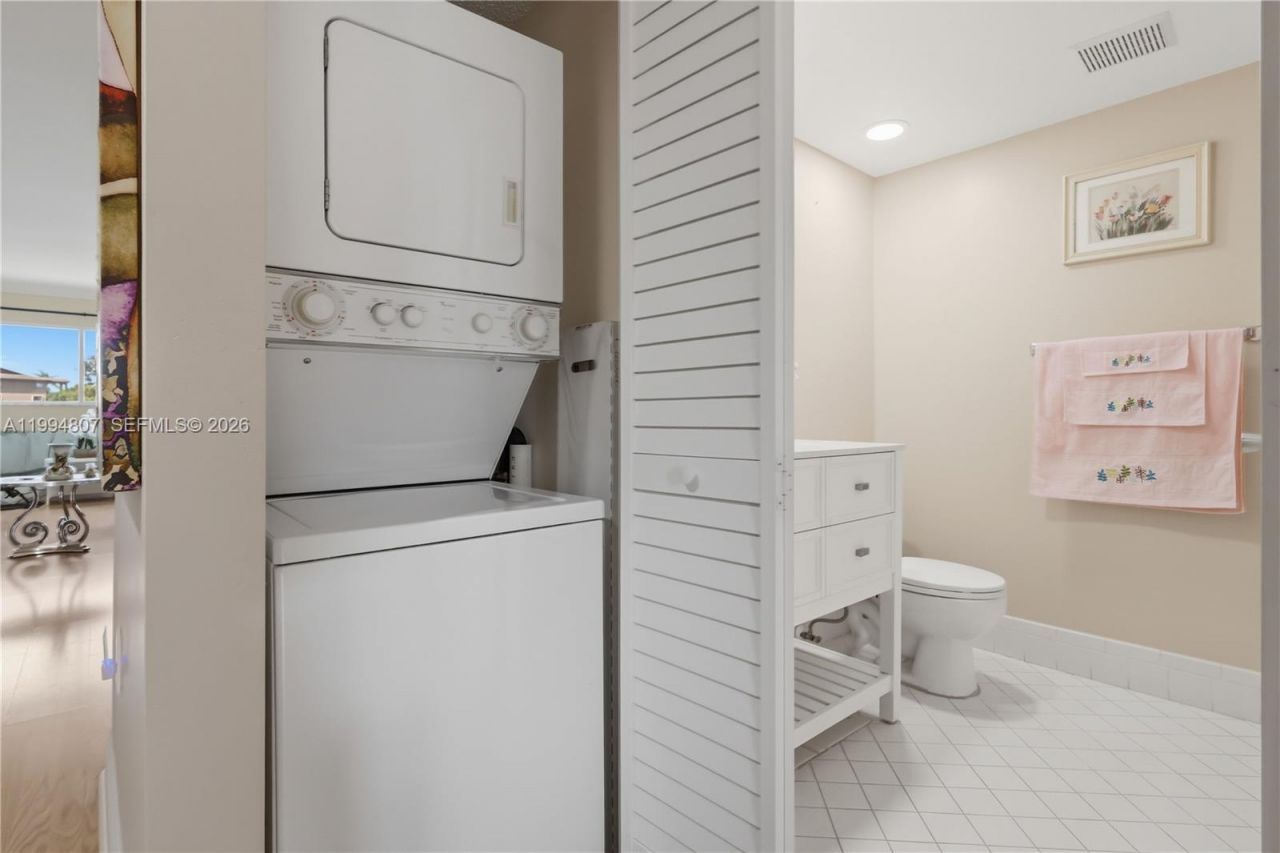 13705 SW 12th St, Unit 202B, Pembroke Pines, FL 33027 Photo