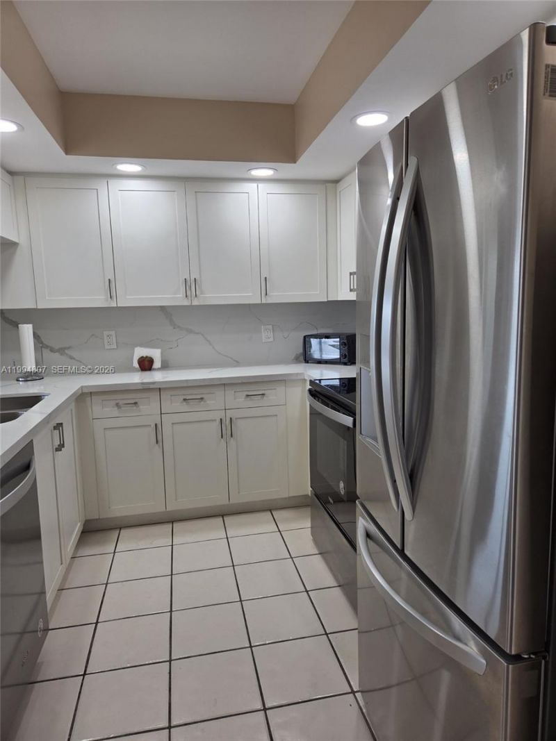 13705 SW 12th St, Unit 202B, Pembroke Pines, FL 33027 Photo