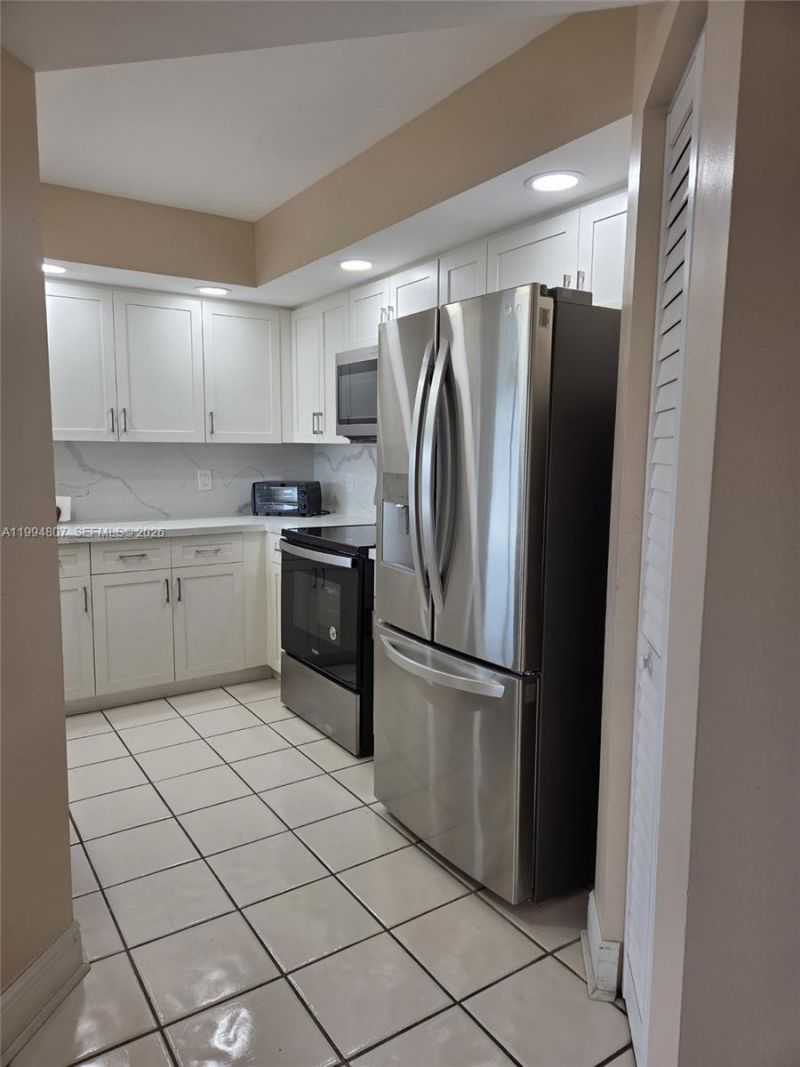 13705 SW 12th St, Unit 202B, Pembroke Pines, FL 33027 Photo